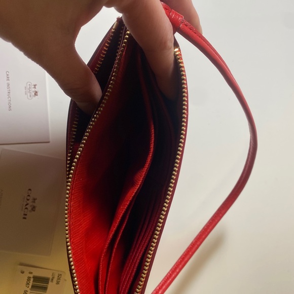 COACH NY Red Leather Double Zip Wristlet/Wallet - Picture 2 of 4